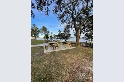 1525 Valencia Drive, Lillian, AL 36549 - Photo 9