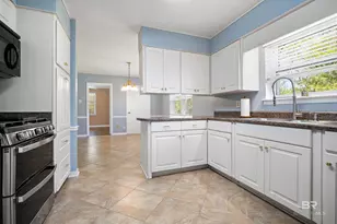 5716 Fairwood Dr, Mobile, AL 36609 - Photo 5