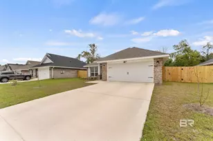 692 Mayflower Dr, Foley, AL 36535 - Photo 3