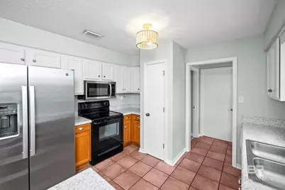 16204 W Pointer Drive, Foley, AL 36535 - Photo 13