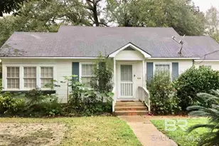 416 S Section St, Fairhope, AL 36532 - Photo 1