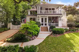 204 N Bayview St, Fairhope, AL 36532 - Photo 1