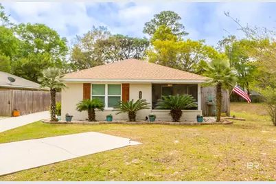 805 E 24th Avenue, Gulf Shores, AL 36542 - Photo 1