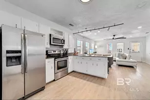 1360 W Beach Blvd, Gulf Shores, AL 36542 - Photo 13