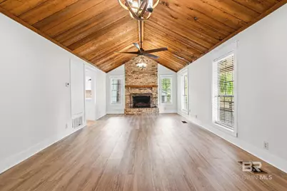 410 Frederick Avenue, Fairhope, AL 36532 - Photo 3