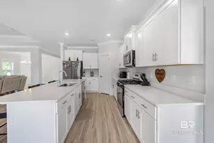 200 Spur Ave, Fairhope, AL 36532 - Photo 9