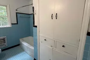 1429 Forestdale Dr, Mobile, AL 36618 - Photo 11