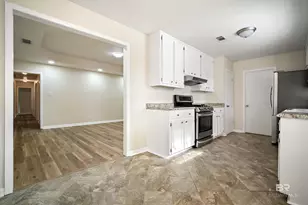 705 Oak Field Dr, Mobile, AL 36609 - Photo 11