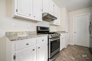 705 Oak Field Dr, Mobile, AL 36609 - Photo 9