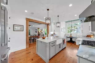 202 Orange Ave, Fairhope, AL 36532 - Photo 17