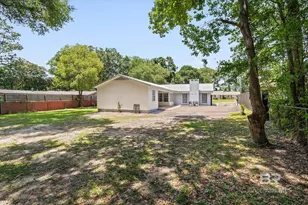 5955 Chalet Dr, Mobile, AL 36608 - Photo 13