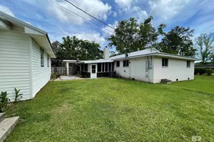 402 W Myrtle Ave, Foley, AL 36535 - Photo 5