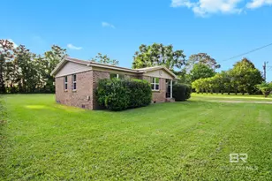 1062 N Magnolia St, Loxley, AL 36551 - Photo 5