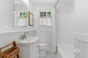 5210 S Pineview Ln, Mobile, AL 36608 - Photo 11