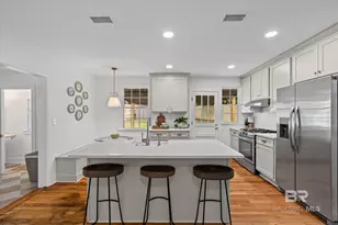 5210 S Pineview Ln, Mobile, AL 36608 - Photo 5