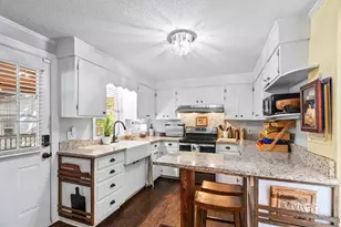 220 W Spruce Ave, Foley, AL 36535 - Photo 13