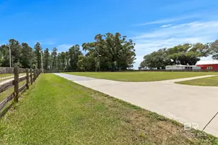 13049 County Rd 54, Daphne, AL 36526 - Photo 9