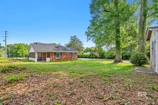 160 Country Club Dr, Daphne, AL 36526 - Photo 15