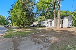 953 Cloverdale Dr, Mobile, AL 36606 - Photo 3