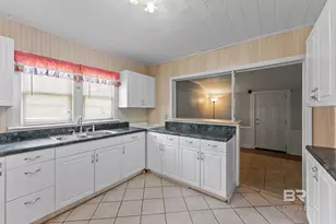 301 W Orange Ave, Foley, AL 36535 - Photo 13