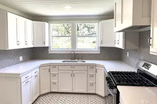 309 S Section St, Fairhope, AL 36532 - Photo 11
