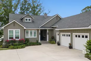 822 Apricot Ln, Fairhope, AL 36532 - Photo 1
