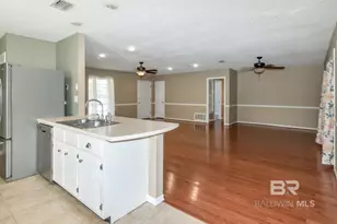104 Terry St, Spanish Fort, AL 36527 - Photo 11