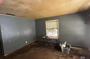 2558 Farnell Dr, Mobile, AL 36605 - Photo 5