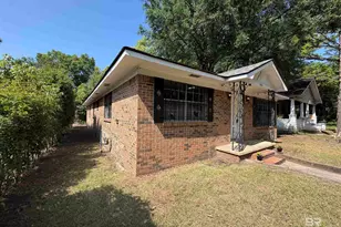 1454 Delusser St, Mobile, AL 36603 - Photo 7
