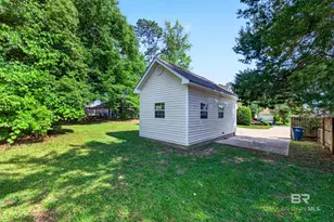 145 Country Club Dr, Daphne, AL 36526 - Photo 15