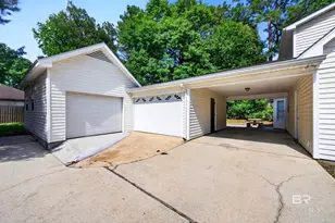 145 Country Club Dr, Daphne, AL 36526 - Photo 13