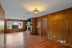 716 N Cedar St, Foley, AL 36535 - Photo 9