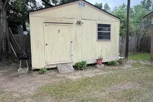 304 W Myrtle Ave, Foley, AL 36535 - Photo 7