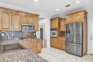 9476 Marchand Ave, Daphne, AL 36526 - Photo 13