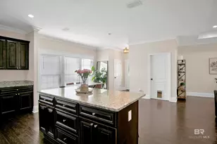 1066 Pinemont Dr, Mobile, AL 36609 - Photo 9