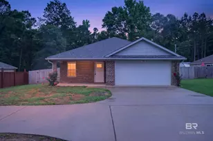 1152 D'Olive St, Bay Minette, AL 36507 - Photo 1