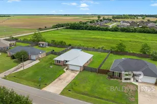 8952 Sherman Rd, Foley, AL 36535 - Photo 3