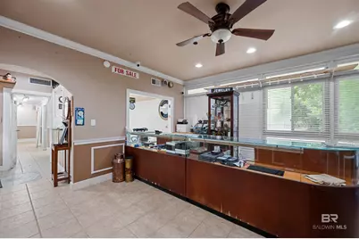 225 W Laurel Avenue, Foley, AL 36535 - Photo 7