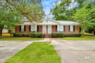 309 Peachtree Ave, Foley, AL 36535 - Photo 1