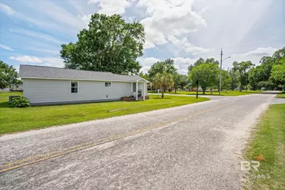 207 W Jefferson Avenue, Summerdale, AL 36580 - Photo 21