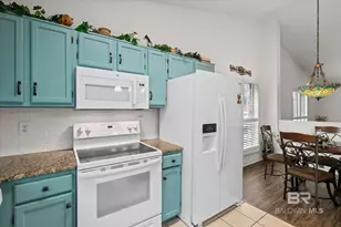 314 N Spring Lake Dr, Mobile, AL 36695 - Photo 7