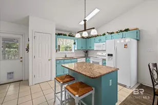 314 N Spring Lake Dr, Mobile, AL 36695 - Photo 5