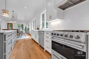 410 Azalea St, Fairhope, AL 36532 - Photo 15
