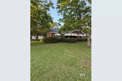 312 Sutherland Drive, Chickasaw, AL 36611 - Photo 1
