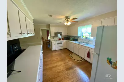1210 Mixon Avenue, Bay Minette, AL 36507 - Photo 9