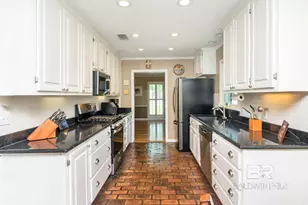 637 W Tudor Ln, Mobile, AL 36608 - Photo 9