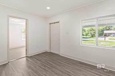 1767 Pake Avenue, Mobile, AL 36605 - Photo 11