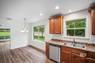 501 Charing Cross St, Fairhope, AL 36532 - Photo 9