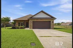 9368 McQueen Dr, Fairhope, AL 36532 - Photo 1