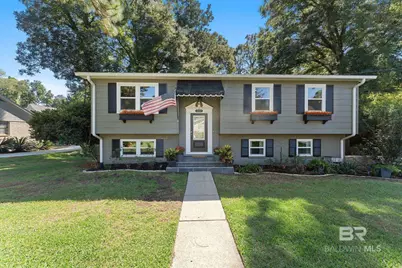 698 Cedar Avenue, Fairhope, AL 36532 - Photo 1